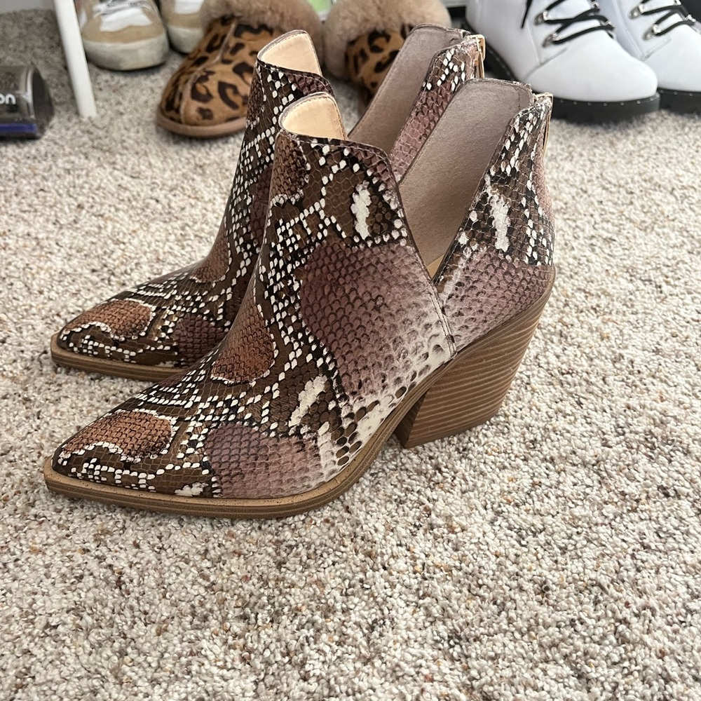 Vince Camuto booties